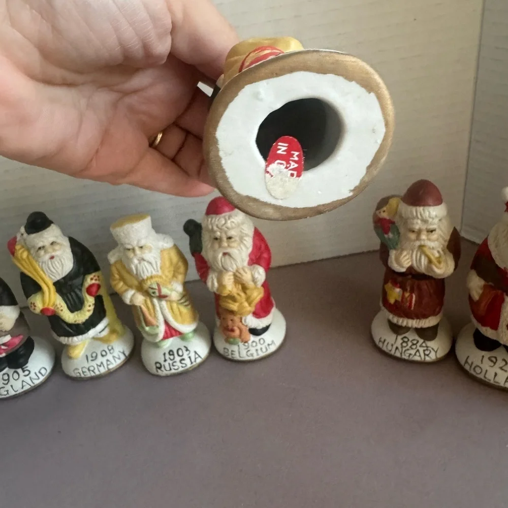 Santas From Around The World Figurine Collection Set of 11